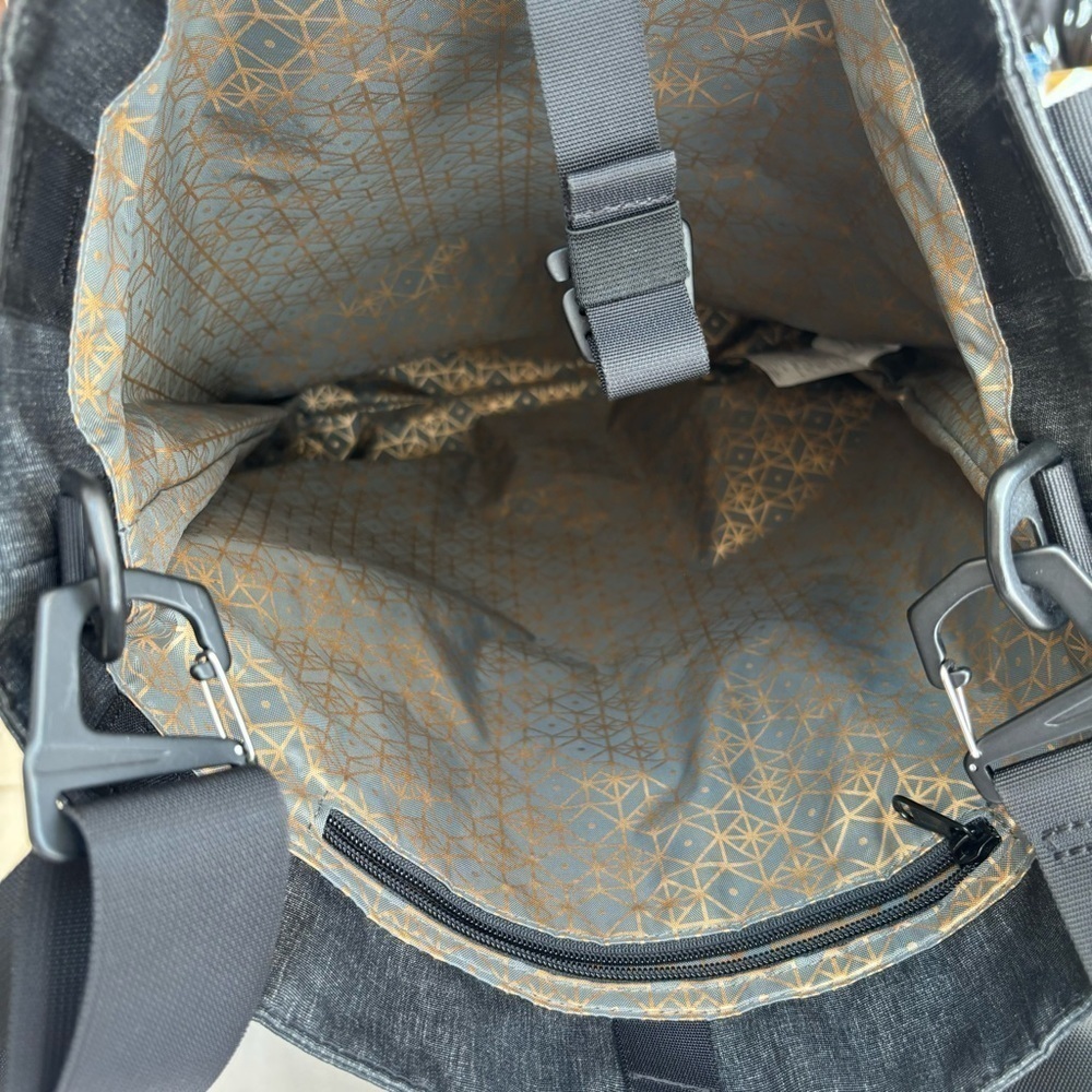 Mantisyoga The Balance Tote Yoga Bag - Picture 10 of 12